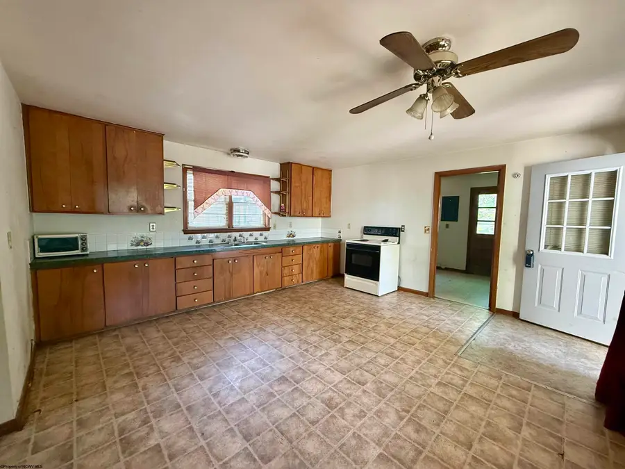 908 S Henry Avenue, Elkins, WV 26241 - #2
