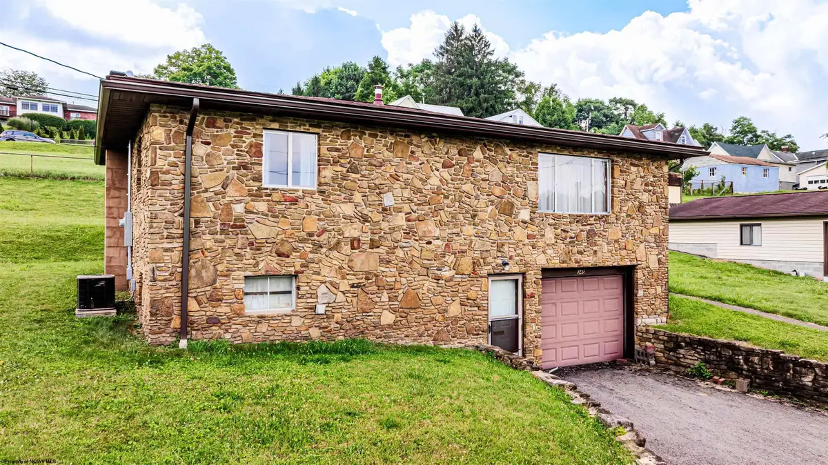 345 Lincoln Street, Fairmont, WV 26554 - #1
