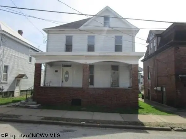 1405 CENTER Street, Moundsville, WV 26041
