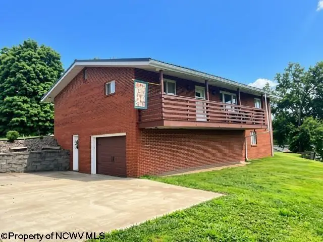 197 Shenandoah Drive, Fairmont, WV 26554 - #2