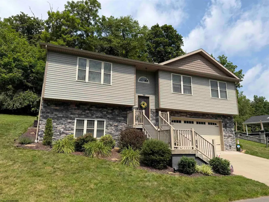 16 Bunker Hill Lane, Fairmont, WV 26554 - #2