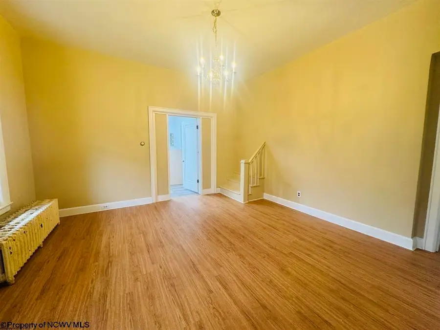 230 Locust Avenue, Fairmont, WV 26554 - #2