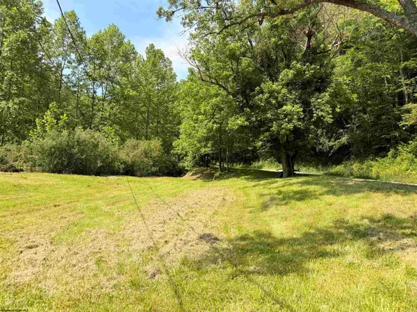 8557 Copley Road, Weston, WV 26452