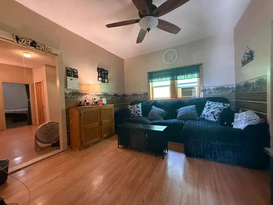 102 Sutton Avenue, West Union, WV 26456 - #3