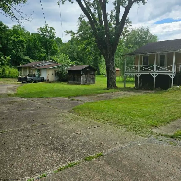 2861 Wilsonburg Road, Clarksburg, WV 26301