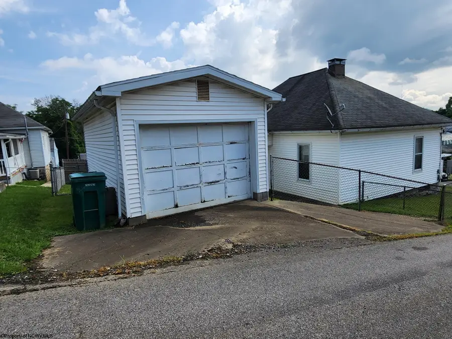 204 Duncan Avenue, Clarksburg, WV 26301 - #3