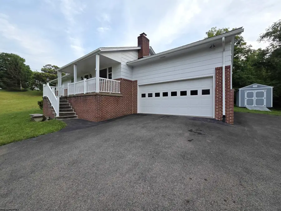 3322 Fairmont Avenue, Fairmont, WV 26554 - #2