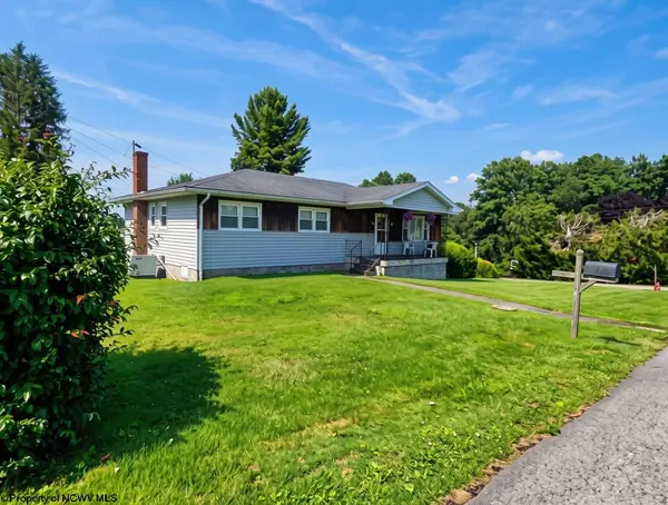 105 Grandview Street, Kingwood, WV 26537