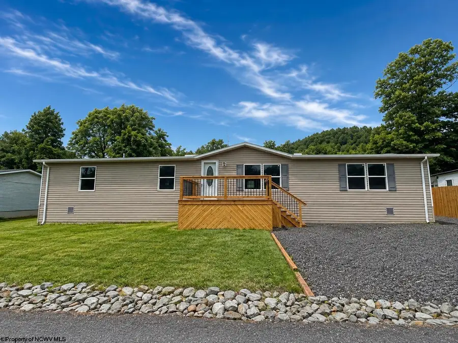 54 Crystal Lane, Bridgeport, WV 26330 - #2