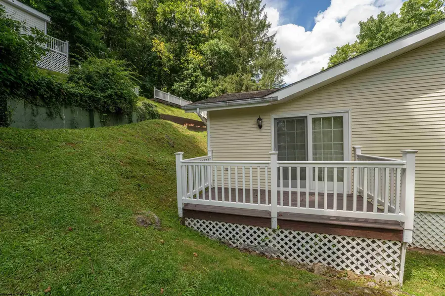 825 Augusta Avenue, Morgantown, WV 26501-6237 - #3