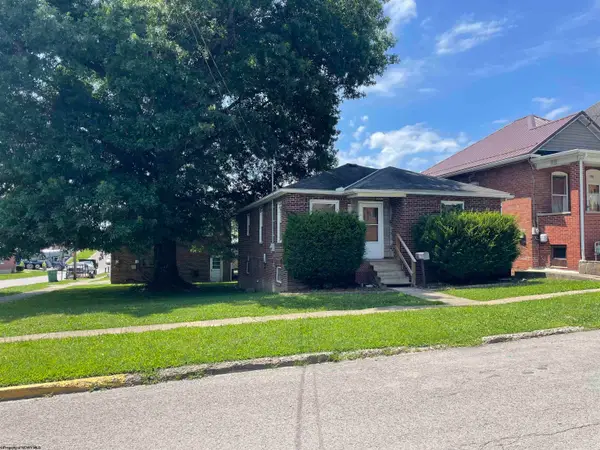 2005 Hamill Avenue, Clarksburg, WV 26301