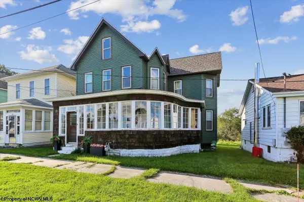 376 Fairfax Avenue, Davis, WV 26260