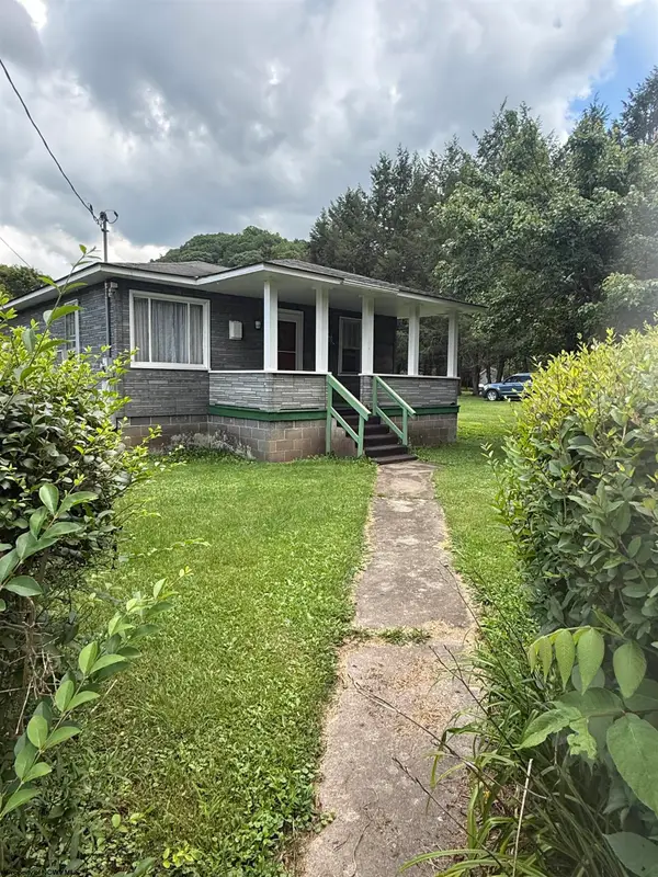 25267 Seneca Trail, Valley Head, WV 26294