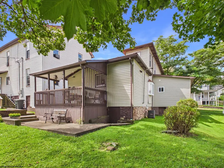 231 THAYER Street, Grafton, WV 26354 - #3