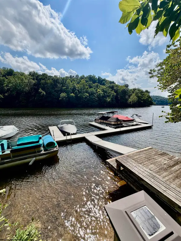 212 Stoney Lane, Morgantown, WV 26508
