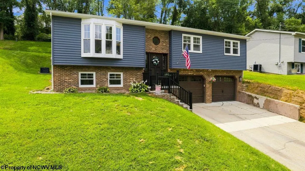 12 Coolview Lane, Bridgeport, WV 26330 - #1