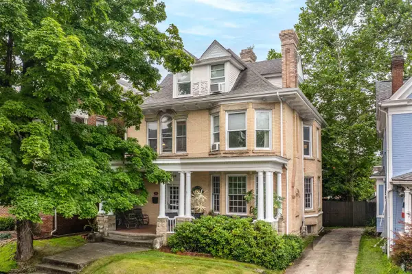220 Grand Street, Morgantown, WV 26501
