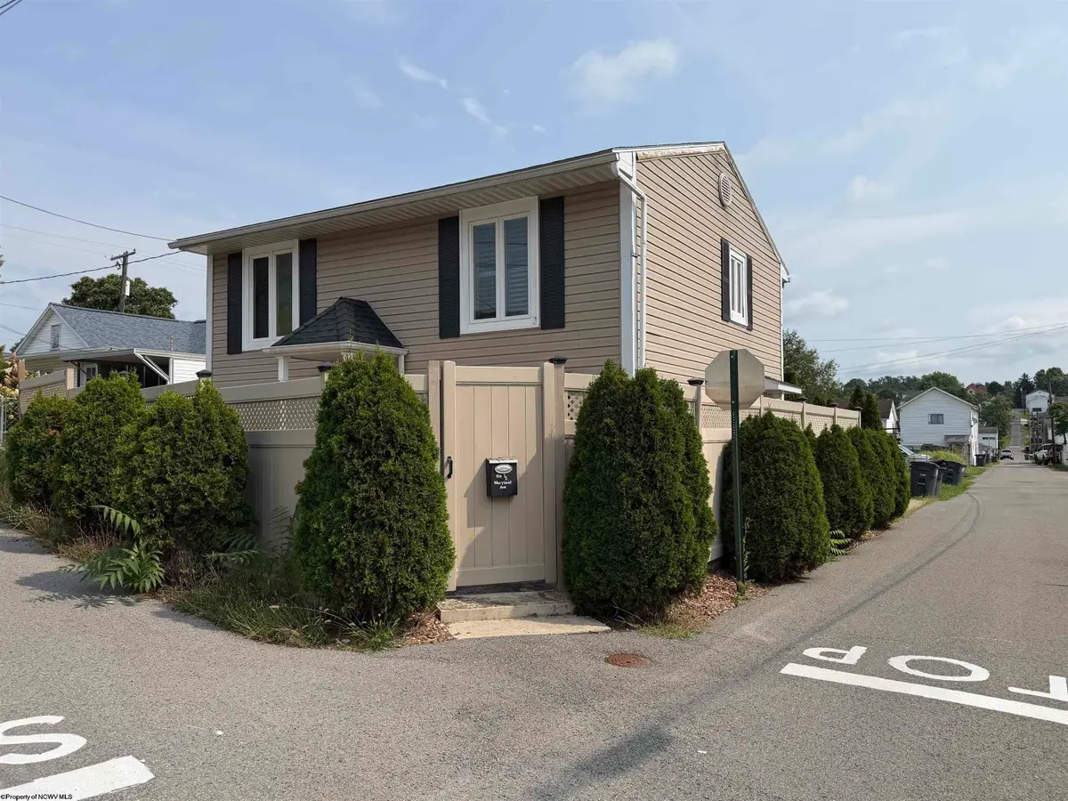 104 1/2 Maryland Avenue, Clarksburg, WV 26301 - #1