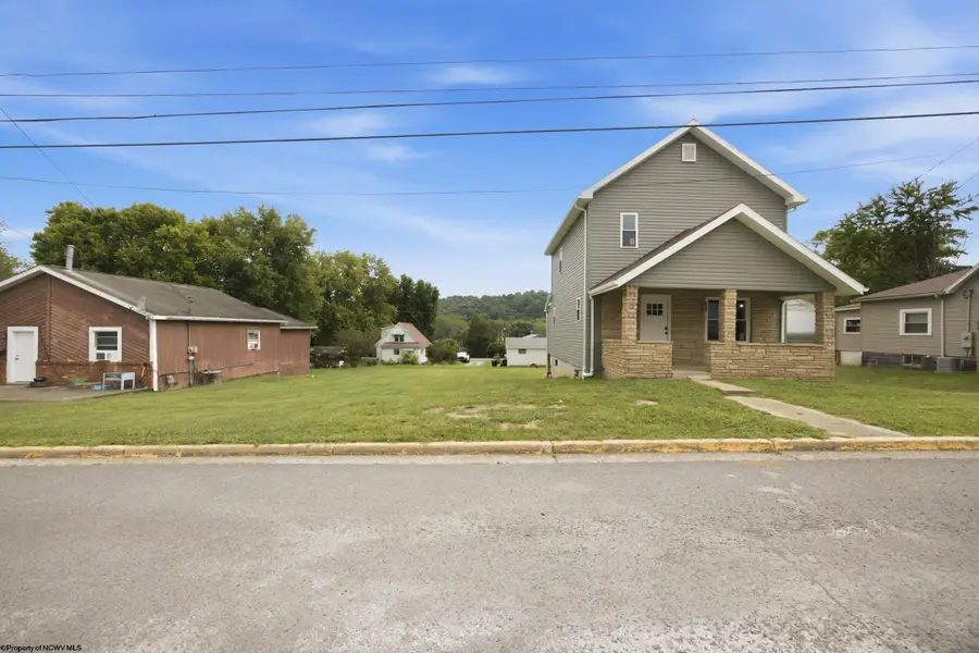202 Western Avenue, Westover, WV 26501 - #3