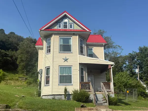234 THAYER Street, Grafton, WV 26354