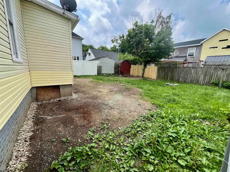 135 Charles Street, Clarksburg, WV 26301 - #3