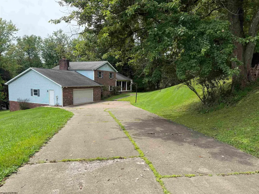 20 Bel Manor Drive, Fairmont, WV 26554 - #3
