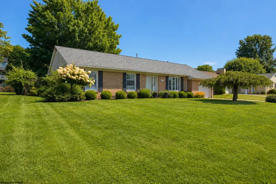 142 Driftwood Road, Bridgeport, WV 26330 - #2