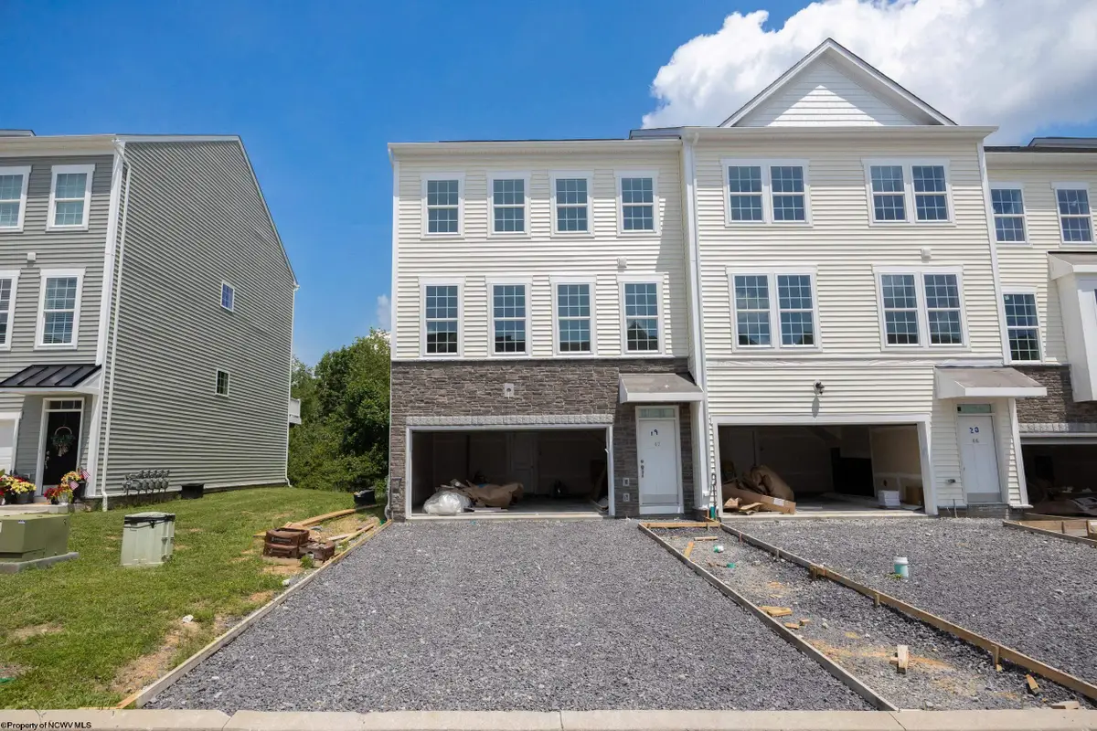 47 Dover Court, Bridgeport, WV 26330 - #1