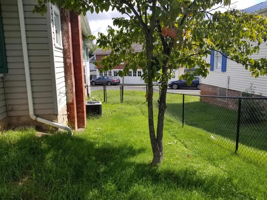204 Euclid Avenue, Clarksburg, WV 26301-0000 - #3