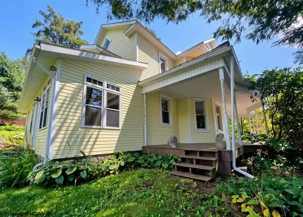604 W High Street, Terra Alta, WV 26764