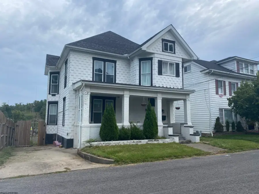 708 Mulberry Avenue, Clarksburg, WV 26301 - #2