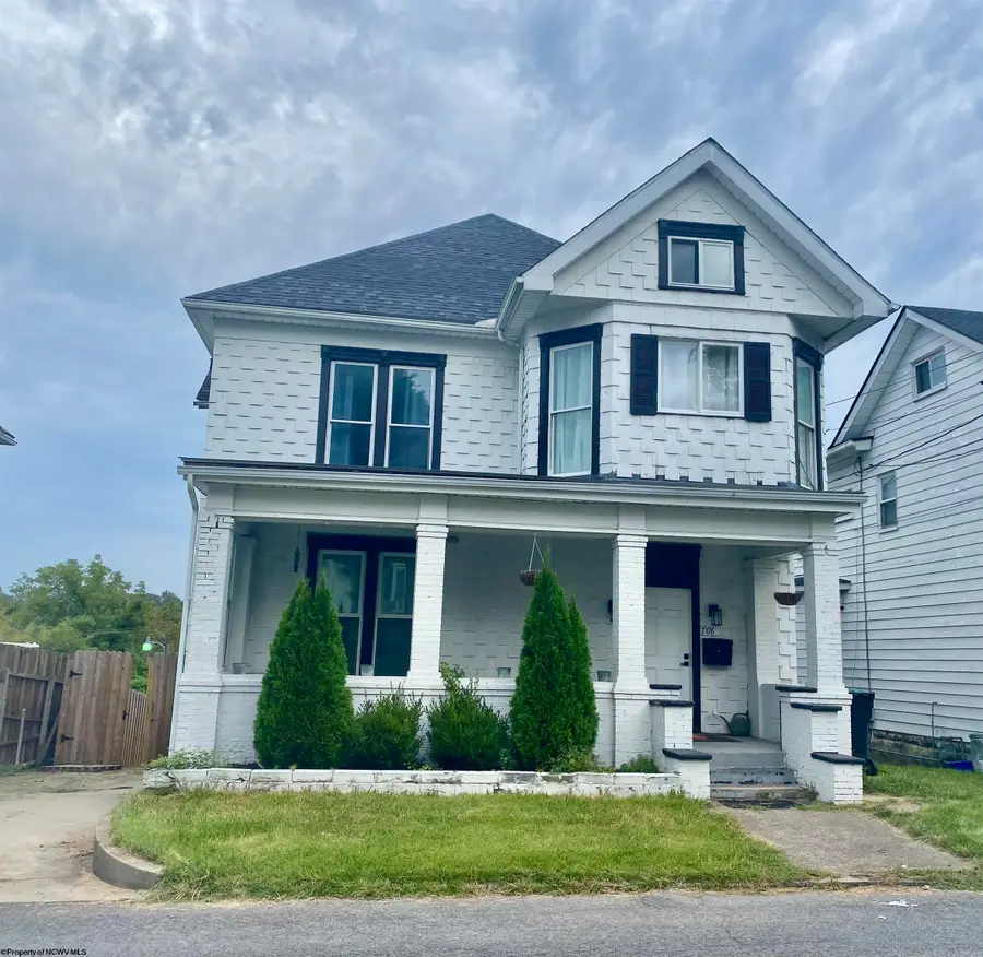 708 Mulberry Avenue, Clarksburg, WV 26301 - #3