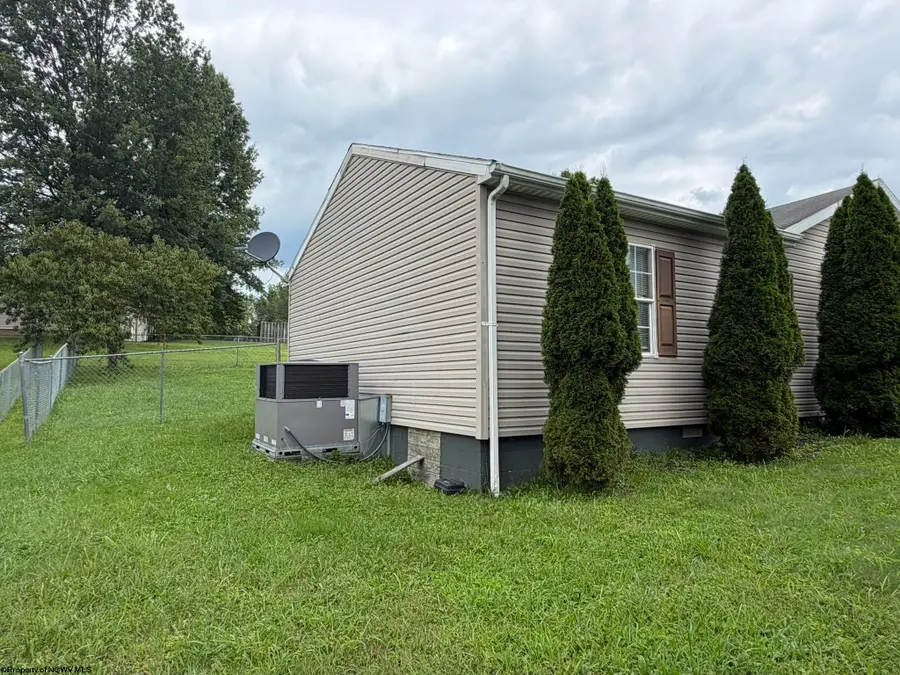 79 Fairfax Drive, Bridgeport, WV 26330 - #3