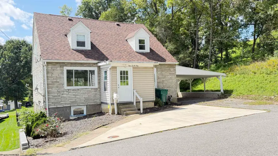 421 Johnson Avenue, Clarksburg, WV 26301-2448 - #2