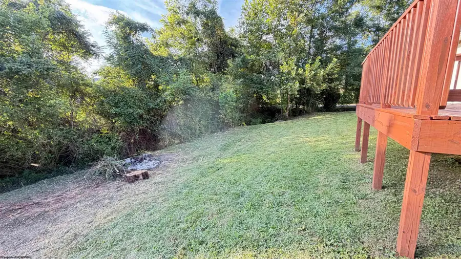 5263 woodland Drive, Clarksburg, WV 26301-9336 - #2
