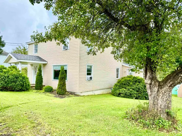 33 N Euclid Avenue, Thomas, WV 26262