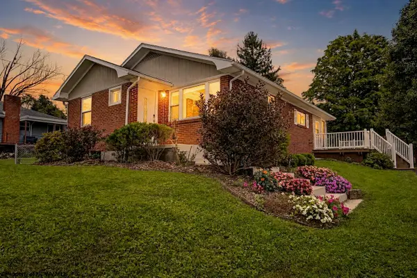 1404 Buckhannon Avenue, Morgantown, WV 26508