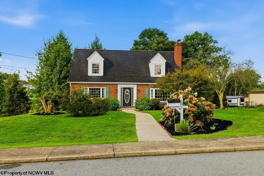 131 5th Street, Bridgeport, WV 26330 - #2