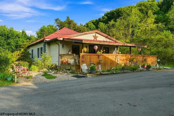 241 Maken Road, Salem, WV 26426