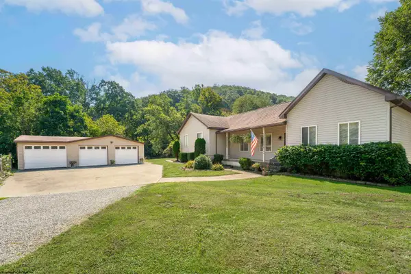 104 Dunkard Avenue, Mount Morris, PA 15349