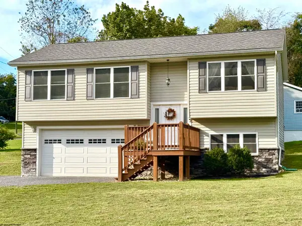 105 Cord Street, Kingwood, WV 26537
