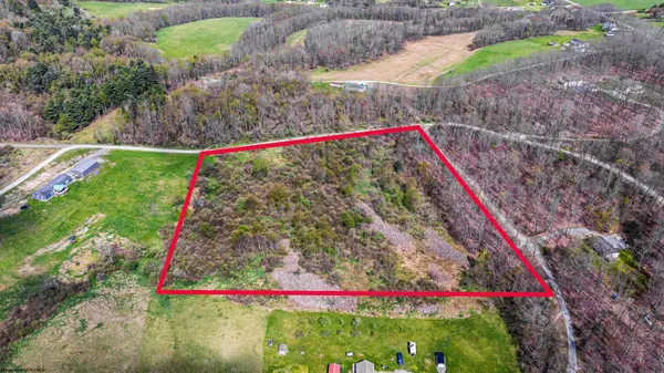 000 Hill Top Drive, Bruceton Mills, WV 26525