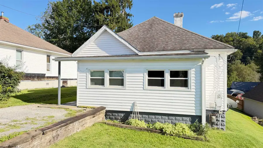 117 Grand Avenue, Bridgeport, WV 26330-1709 - #3