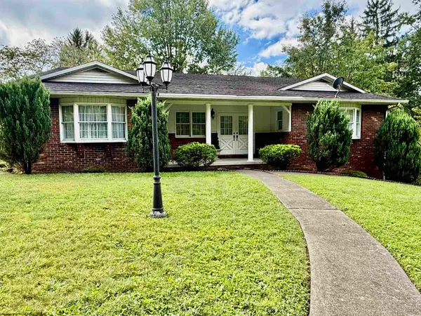 1924 Country Club Road, Fairmont, WV 26554