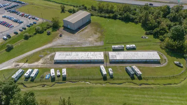 300 Barnetts Run Road, Bridgeport, WV 26330