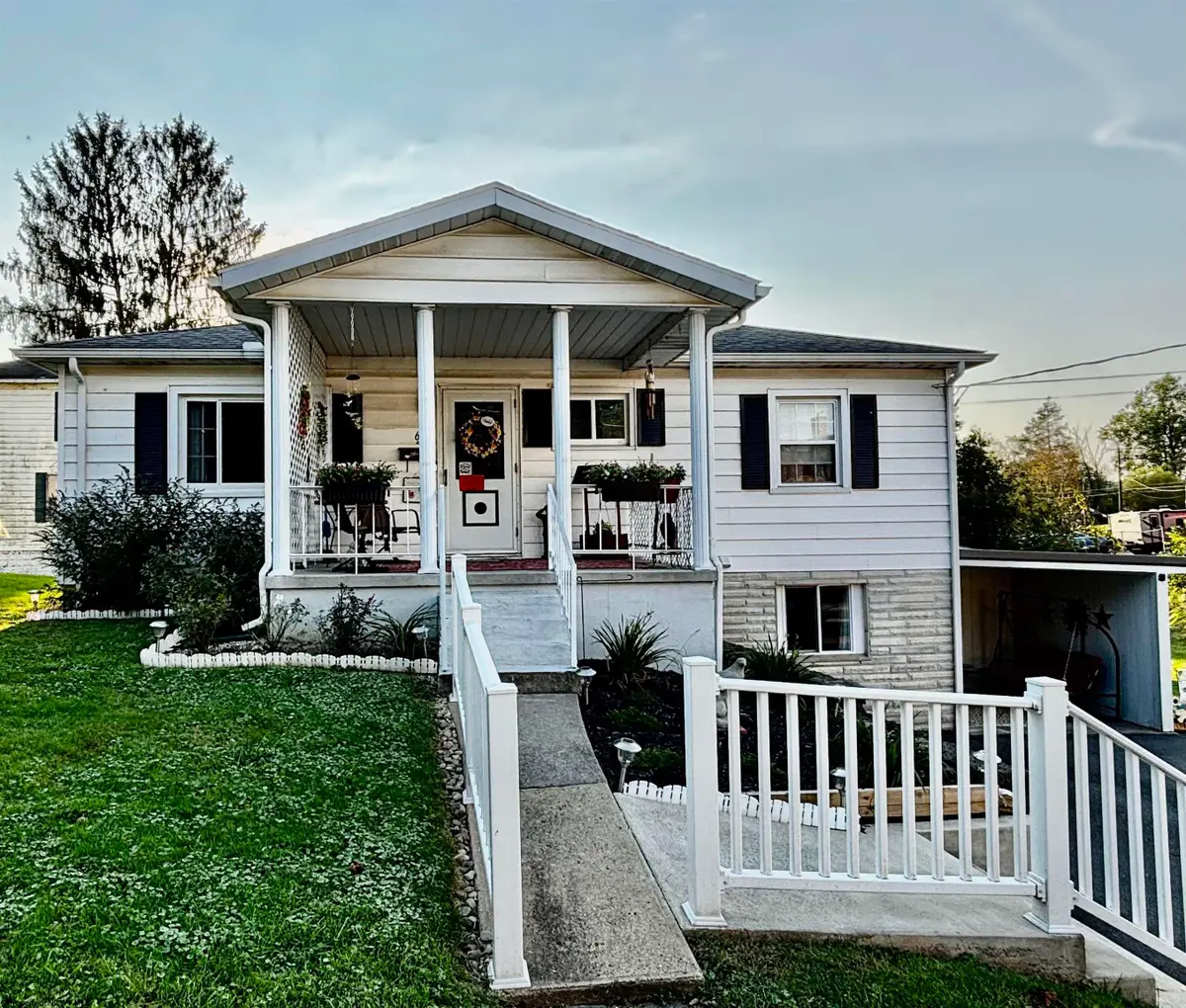 613 Mason Street, Fairmont, WV 26554 - #1