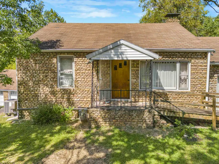 224 Diamond Avenue, Morgantown, WV 26505 - #2