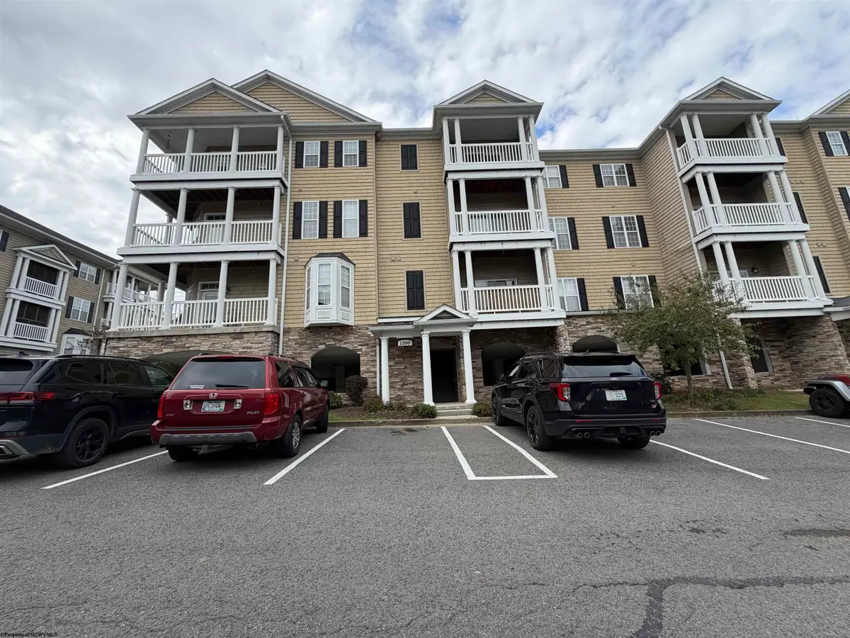 1235 Suncrest Village, Morgantown, WV 26505 - #1