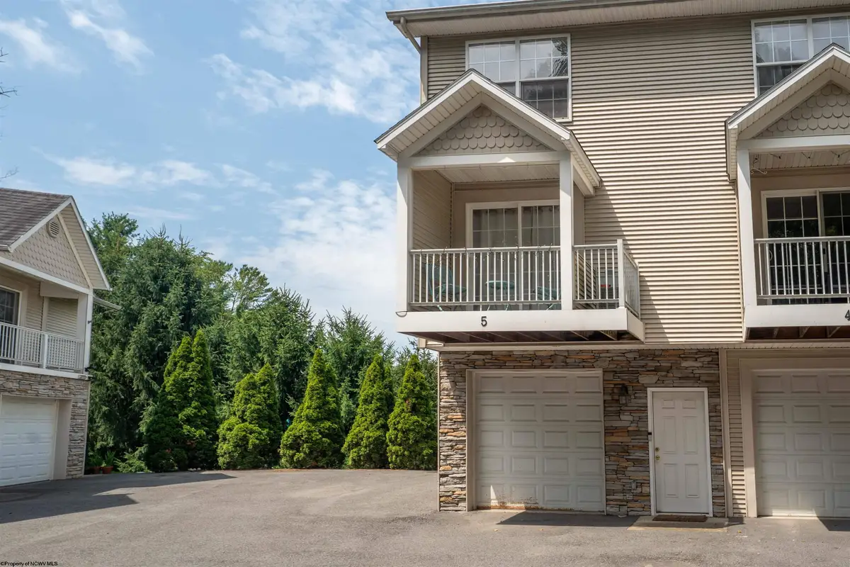 5 Flatts Lane, Morgantown, WV 26505 - #1