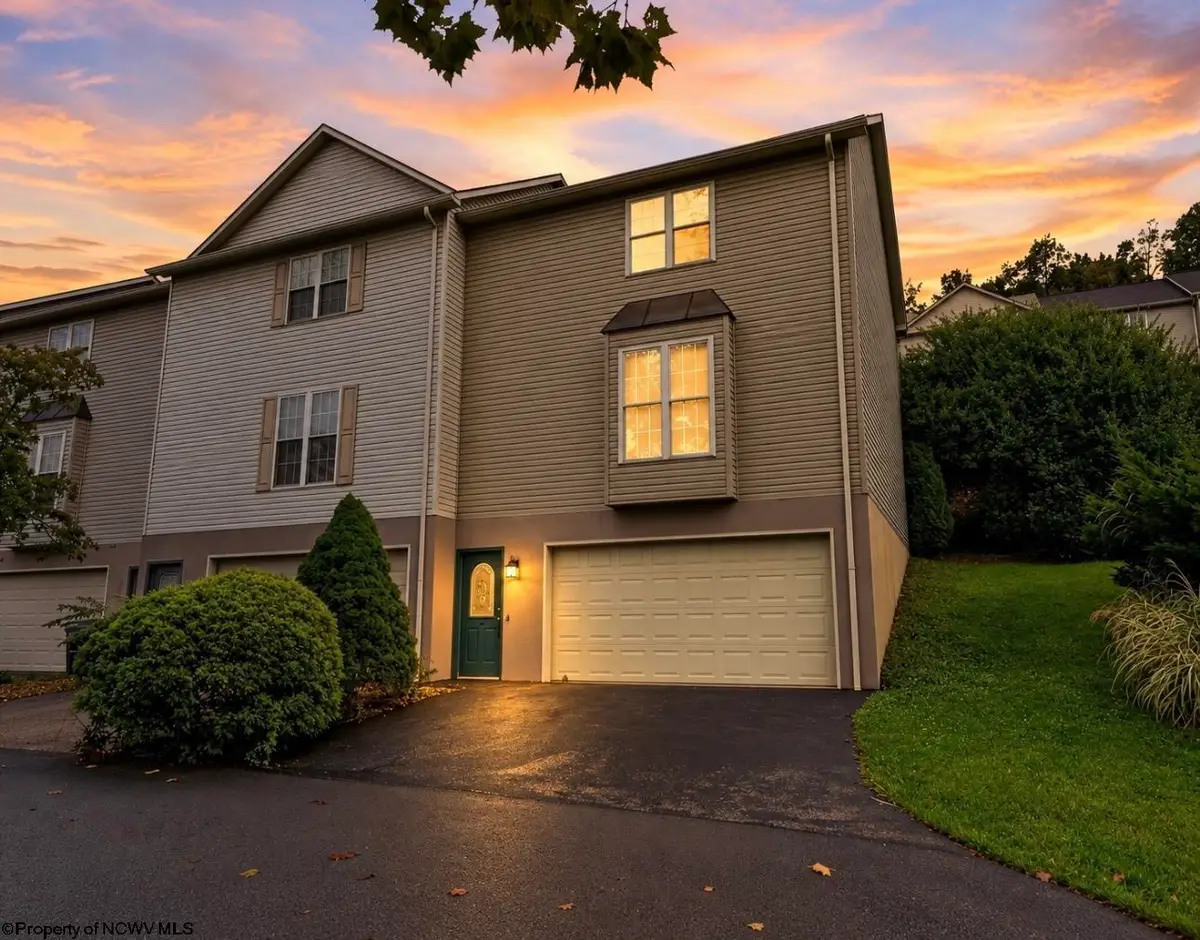 10 CLEAR SPRING Drive, Morgantown, WV 26508 - #1
